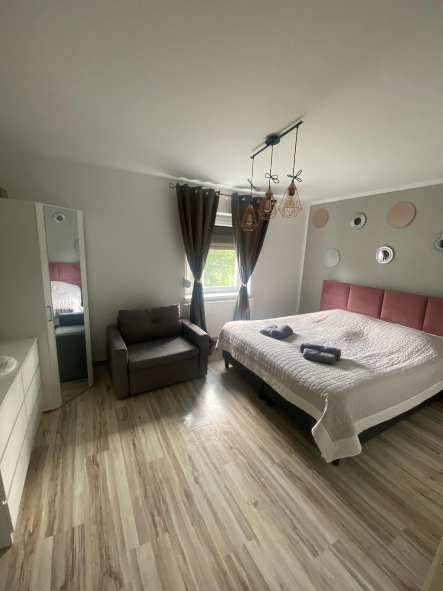 Apartamenty Ciukaj Paczkow Dış mekan fotoğraf